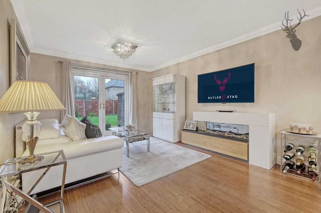 Deer Park Way, Waltham Abbey 4 bed detached house for sale £725,000