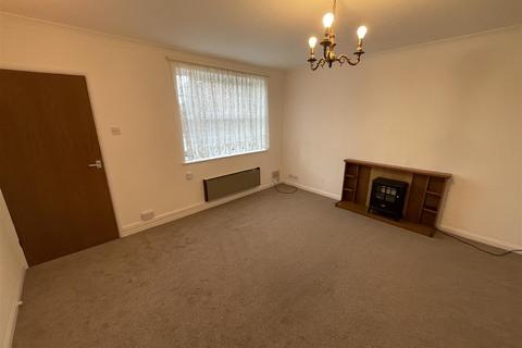 2 bedroom townhouse for sale, Elizabeth Court, Glenfield, Leicester