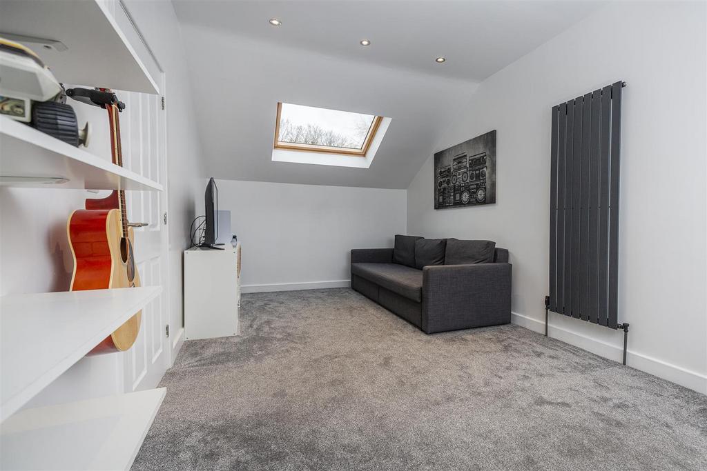 Bramleys Estate Agents - Matthew Lane (30).jpg