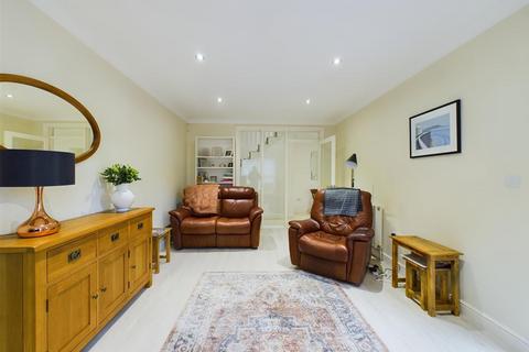 2 bedroom duplex for sale - Belvedere Road, Scarborough