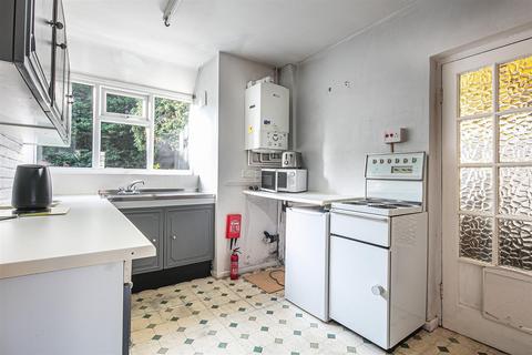 5 Rushley Drive, Sheffield, S17 3EL