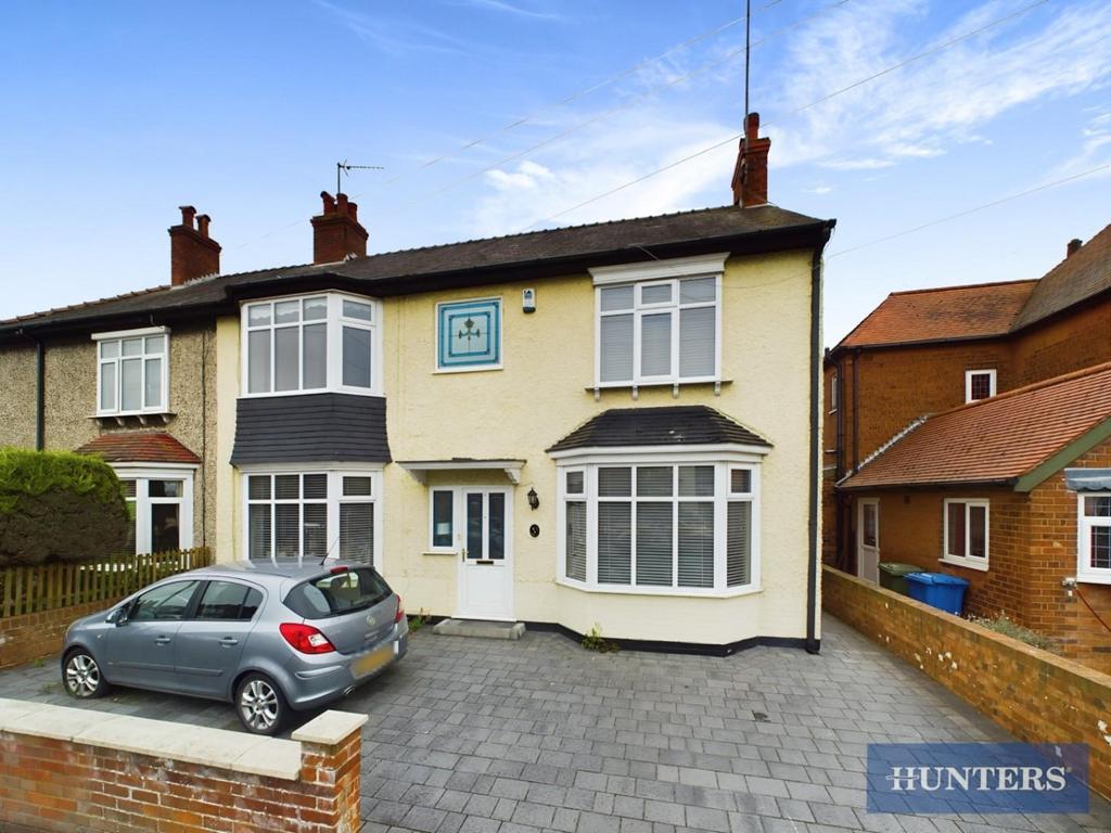St. James Road, Bridlington 3 bed semidetached house for sale £260,000