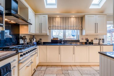 4 bedroom house for sale, Cheltenham Road, Sedgeberrow