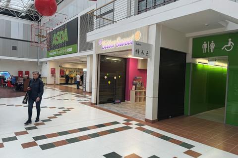 Shop to rent, The Centre, Livingston EH54
