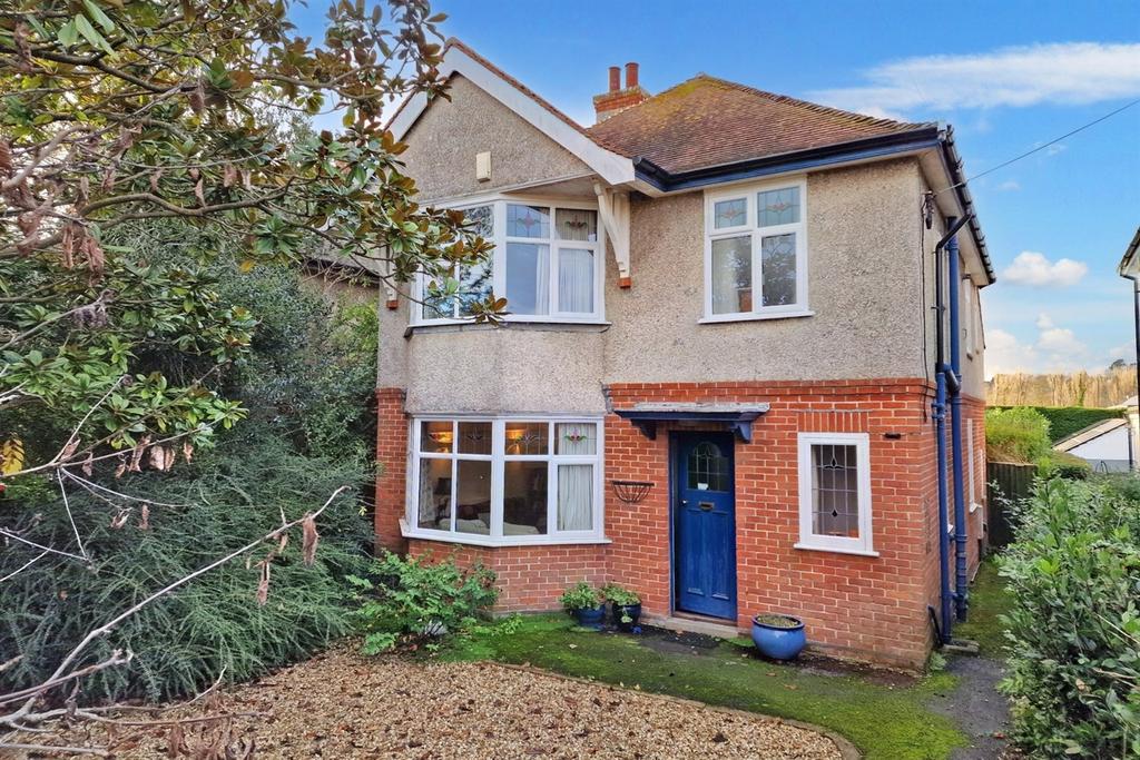 Bridport 4 bed detached house for sale £575,000