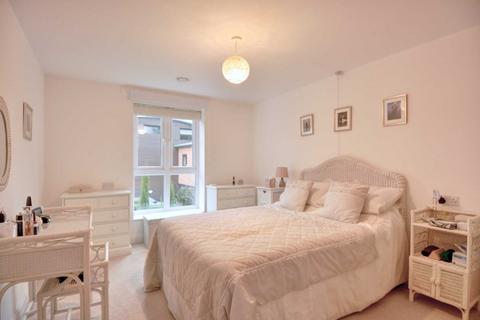 2 bedroom retirement property for sale, Albert Court, Henley On Thames