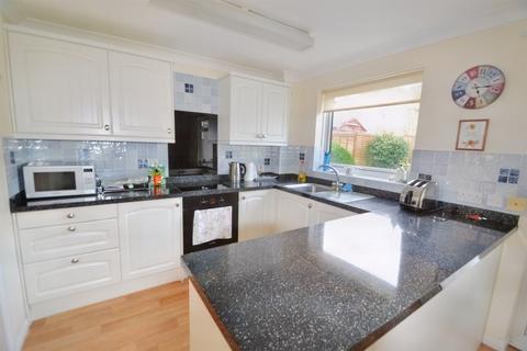 28 Avon Meade, Fordingbridge, SP6 1QR