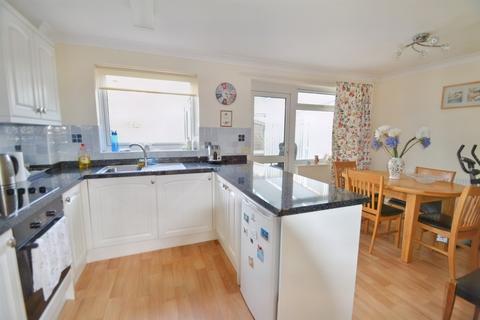 28 Avon Meade, Fordingbridge, SP6 1QR