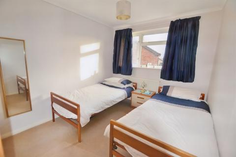 28 Avon Meade, Fordingbridge, SP6 1QR