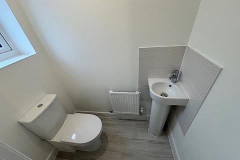 2 bedroom terraced house to rent, Barlow Street, Lichfield, Staffordshire, WS14