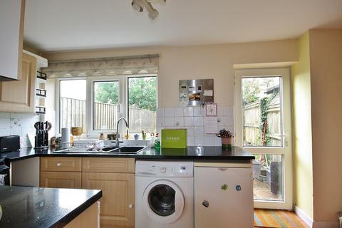 12 Quarry Road, Witney, OX28 1JS