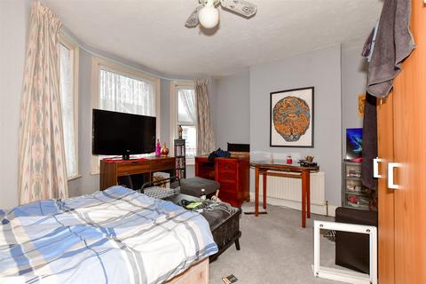 23 Pavilion Road, Folkestone, CT19 5RW