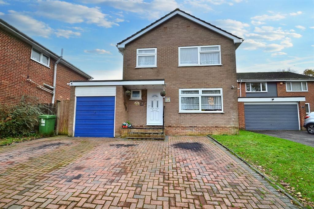 Bearwood 4 bed detached house for sale £450,000