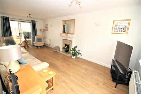2 Bowles Road, Swindon, SN25 4ZN