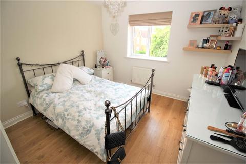 2 Bowles Road, Swindon, SN25 4ZN
