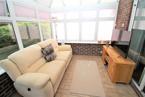 2 Bowles Road, Swindon, SN25 4ZN