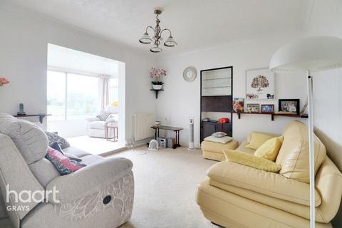 3 bedroom semi-detached house for sale, Masefield Road, Grays