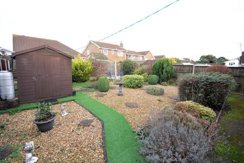 3 bedroom detached bungalow for sale - Bere Close, West Canford Heath, Poole BH17