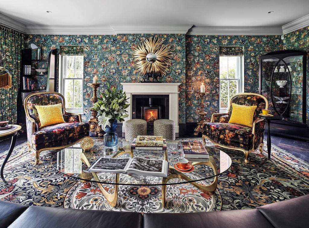 Devenish Lane, Sunningdale, Berkshire, SL5 5 bed detached house for