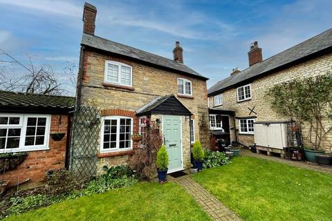 undefined, High Street, Stoke Goldington, MK16