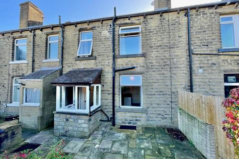 2 bedroom terraced house to rent, Blackmoorfoot Road, Huddersfield, West Yorkshire, HD4