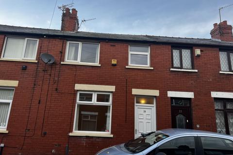 3 bedroom terraced house to rent, Thompson Street, Preston, Lancashire, PR4