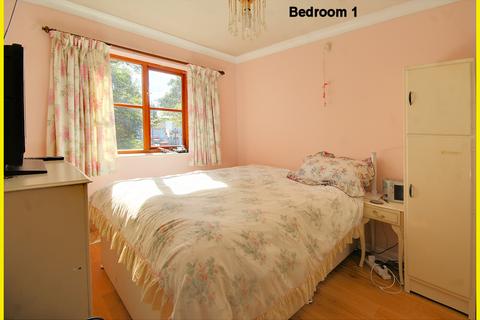 2 bedroom flat for sale, Pond Cottage Lane, West Wickham