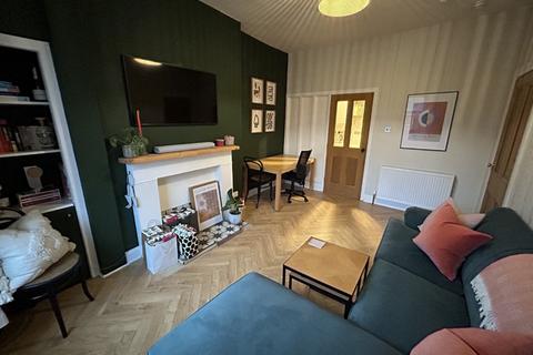 1 bedroom flat to rent, Gibson Terrace, Fountainbridge, Edinburgh, EH11