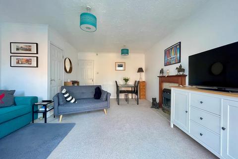 2 Oak Close, Exminster, Exeter, EX6 8ST