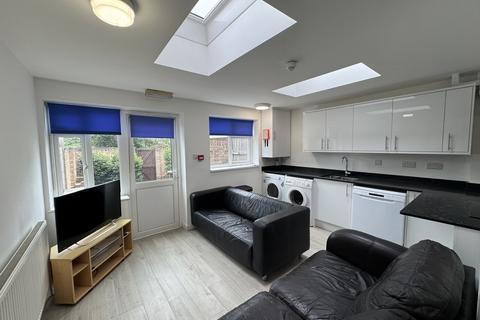 undefined, Etwell Place, Surbiton KT5