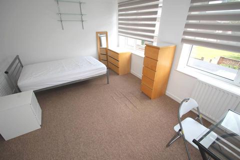 undefined, Etwell Place, Surbiton KT5