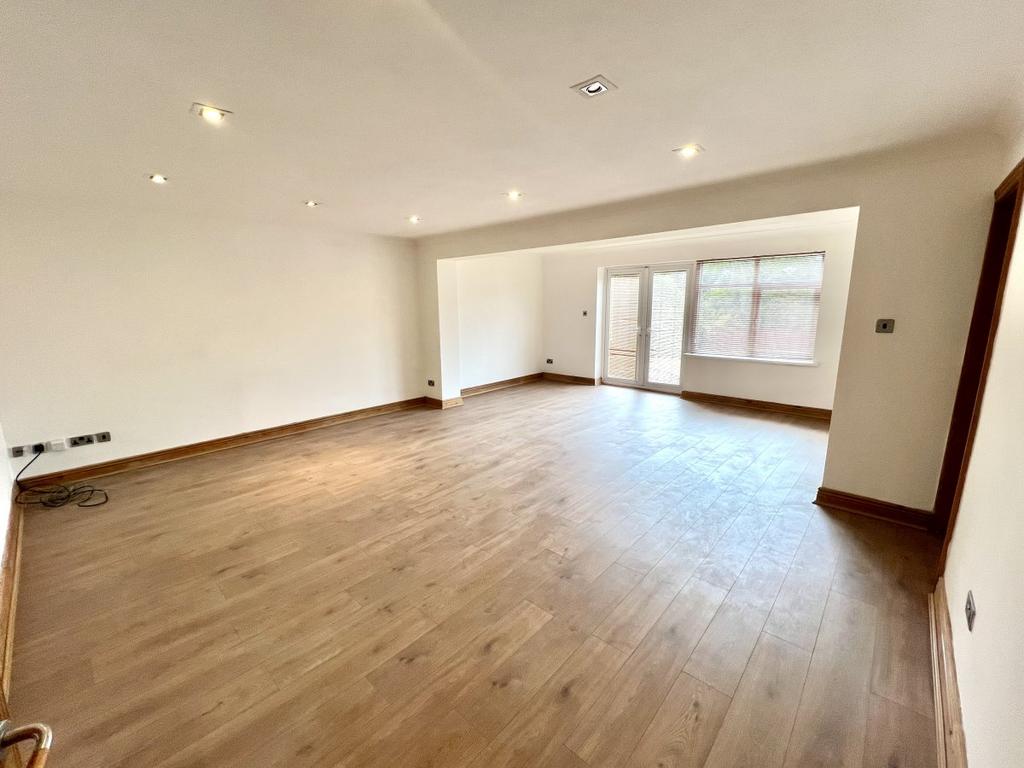 Plantation Walk, South Hetton 4 bed semidetached house to rent £