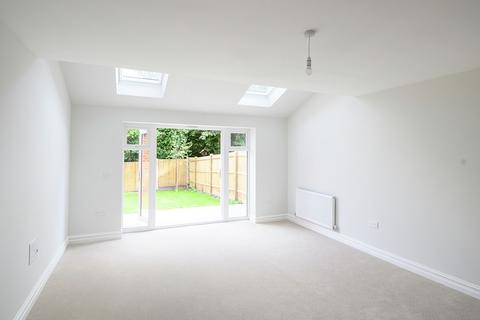 3 bedroom semi-detached house for sale, Plot 314, The Jay at Broadacres, Chessall Avenue RH13