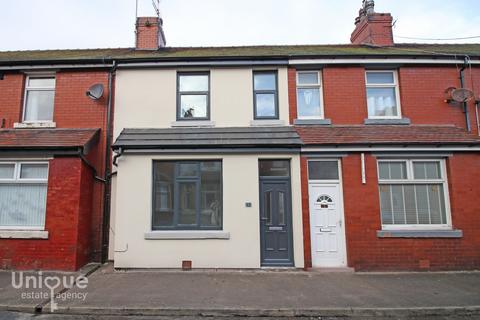 3 bedroom terraced house for sale, Gordon Road,  Fleetwood, FY7