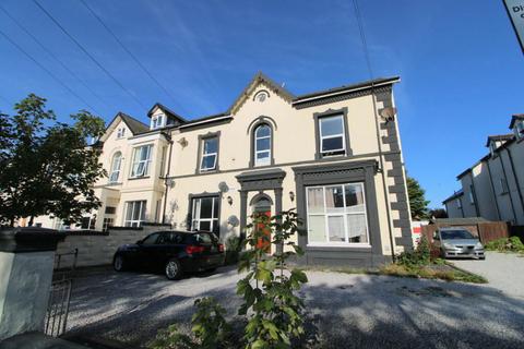 2 bedroom flat for sale, 59 Brighton Road, Rhyl, Denbighshire, LL18 3HL