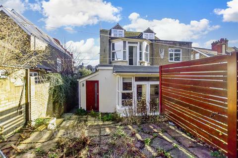 Queens Road, Broadstairs, Kent