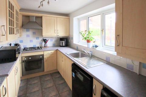 2 bedroom terraced house to rent, Kingcup Close, Shirley Oaks Village