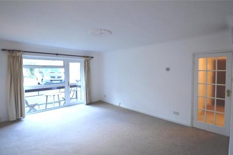 2 bedroom apartment to rent, Hillbrook Gardens, Surrey KT13