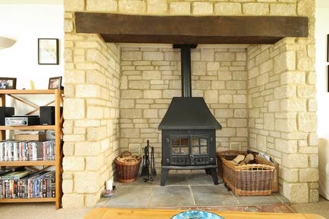 11 Stanway Close, Witney, OX28 5GA