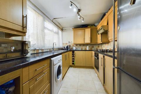 3 bedroom terraced house for sale, Dover Way, Pitsea, SS13