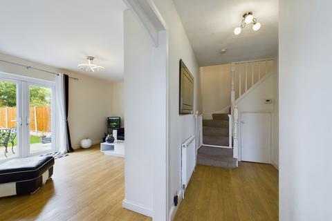 3 bedroom semi-detached house for sale, Waverley Road, Benfleet, SS7