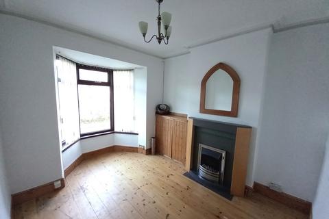 2 bedroom terraced house for sale - Caernarfon Road, Bangor LL57