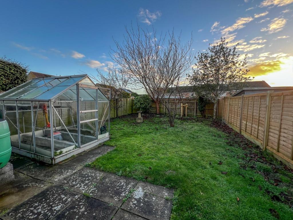 Yeolands Drive, Clevedon, Somerset, BS21 2 bed bungalow for sale £284,950