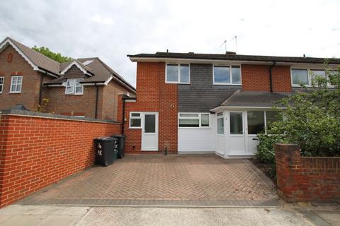 5 bedroom semi-detached house to rent, Park Road, Surbiton KT5