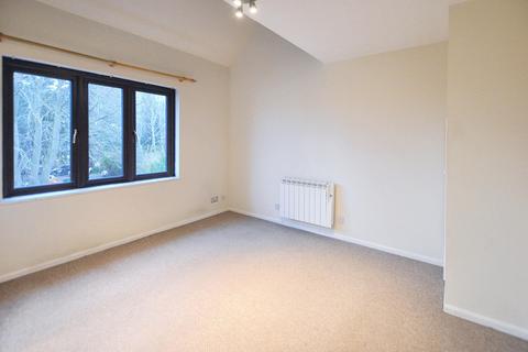 1 bedroom maisonette for sale, Church Walk, Church View, Bourne