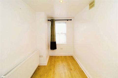 2 bedroom end of terrace house to rent, Lambeth Road, Croydon, CR0