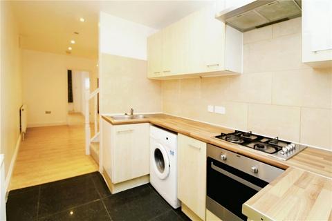 2 bedroom end of terrace house to rent, Lambeth Road, Croydon, CR0