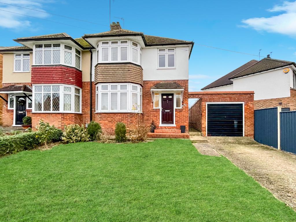 Swifts Green Road, Luton... 3 bed semidetached house for sale £390,000