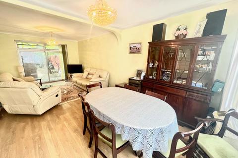 3 bedroom house for sale, Boundary Road, London E17