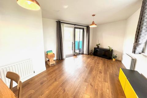 2 bedroom flat for sale, Minter Road, Barking IG11